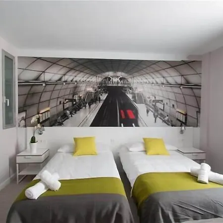 Bilbao City Rooms-3